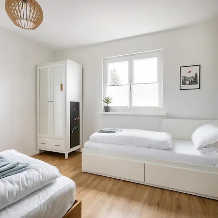 Keyforest Homes - Moderne Maisonette Nahe Basel, 7 Guests, Weitblick, Coffee-bar, Free-parking *