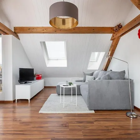 Keyforest Homes - Moderne Maisonette Nahe Basel, 7 Guests, Weitblick, Coffee-bar, Free-parking Lörrach