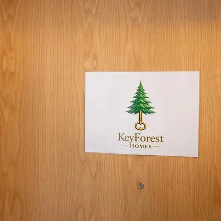 アパート Keyforest Homes - Moderne Maisonette Nahe Basel, 7 Guests, Weitblick, Coffee-bar, Free-parking レラハ